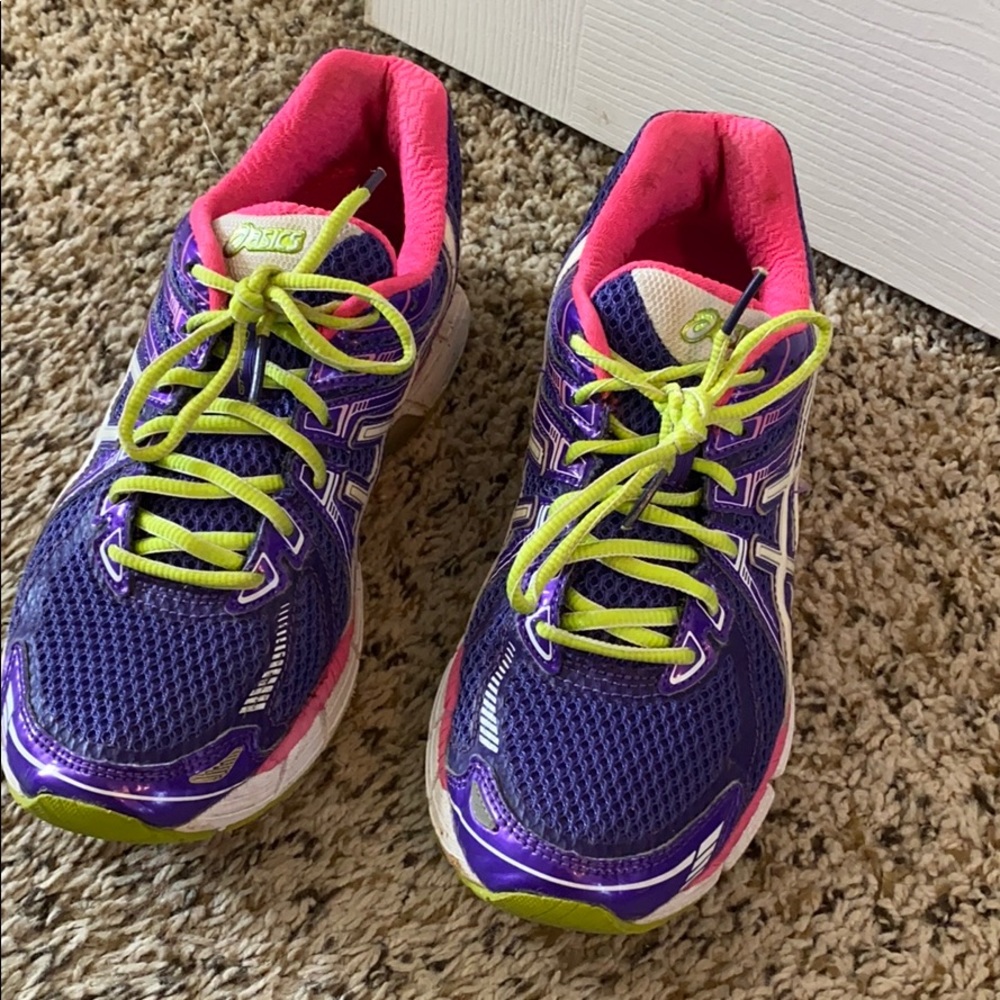 ASICS RUNNING SHOES